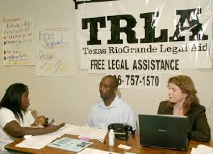 Enseñan a padres defensa para estudiantes