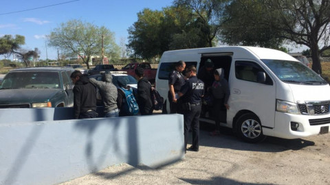 Federal asegura a 33 indocumentados